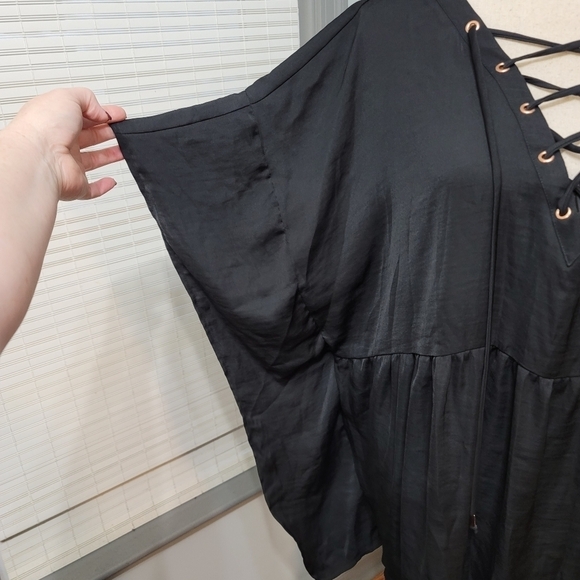 LANE Bryant Black Satin Laced Up Short Kimono Sleeve Blouse size 18/20 - Picture 5 of 8